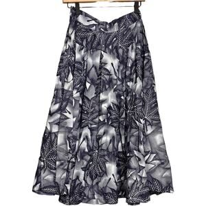 Francis + Benedict Blue White Floral Full A-line Silhouette T-Length Skirt Small